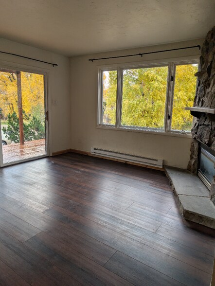 Building Photo - 2562 Cortina Ln