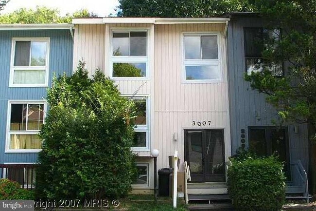 Building Photo - 3007 Spice Ct