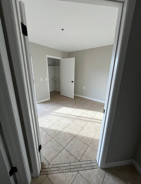 Building Photo - 12221 W Bell Rd