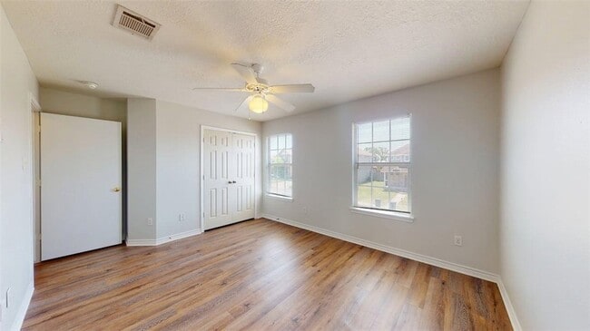 Building Photo - 4131 McFarland Dr