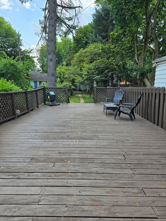 Building Photo - 252 W Pomfret St