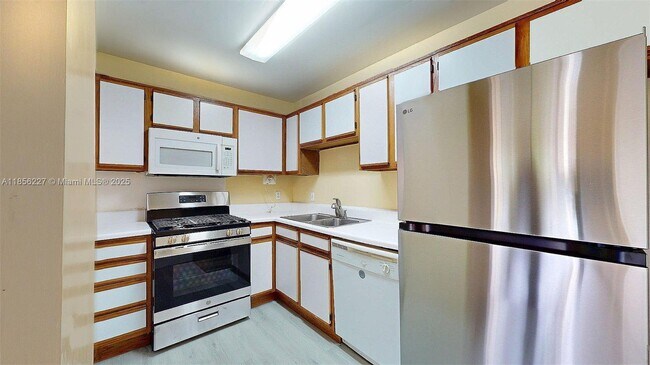 Building Photo - 15315 SW 106th Terrace