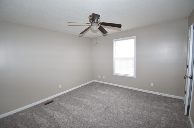 Building Photo - 362 Peabody Dr