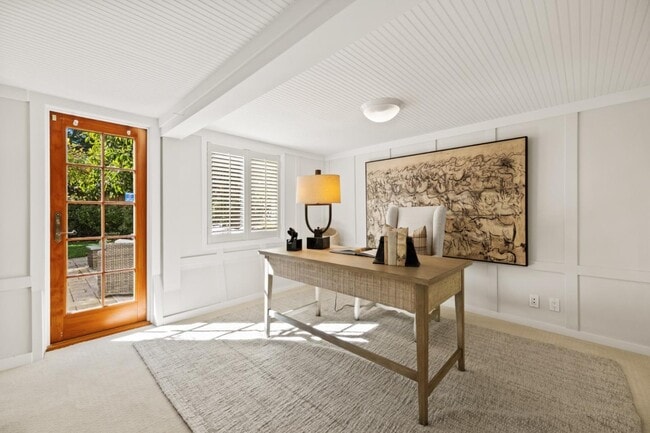 Building Photo - 105 Pepper Ave