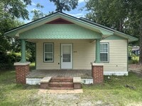 Building Photo - 905 E Gordon St