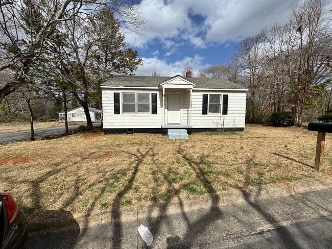Primary Photo - 2/1 located in Shelby, NC