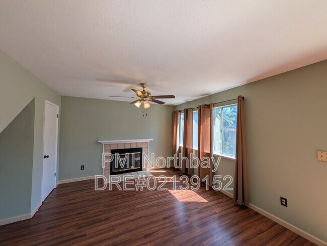 Building Photo - 317 Ridgecrest Cir