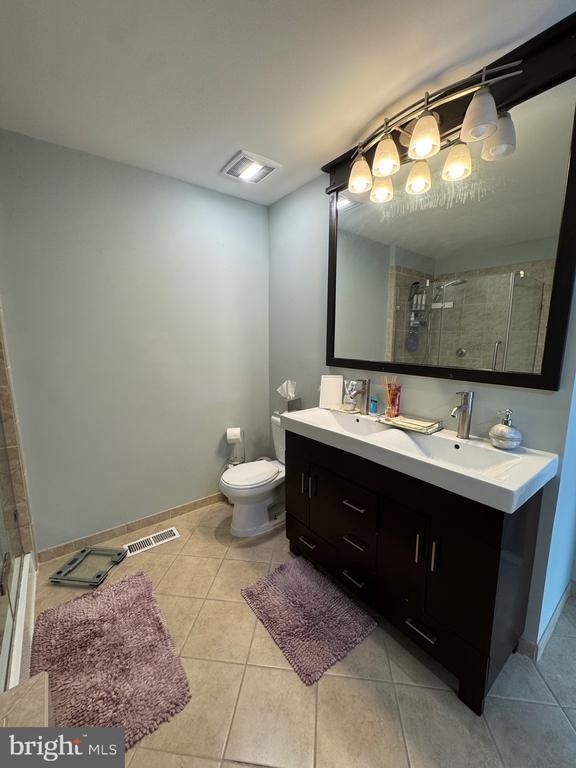 Building Photo - 17 Parkview Way