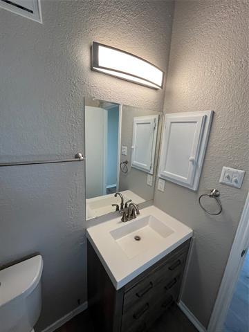 Building Photo - 1520 Taylorcrest Dr