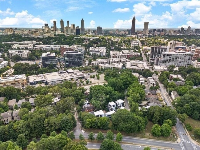 Building Photo - 641 Angier Springs Ct NE