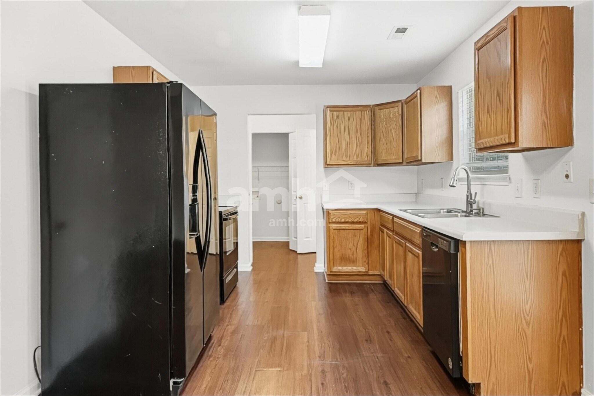 Building Photo - 3660 Watkins Ridge Ct