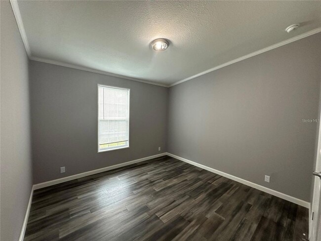 Building Photo - 55744 Holiday Cir