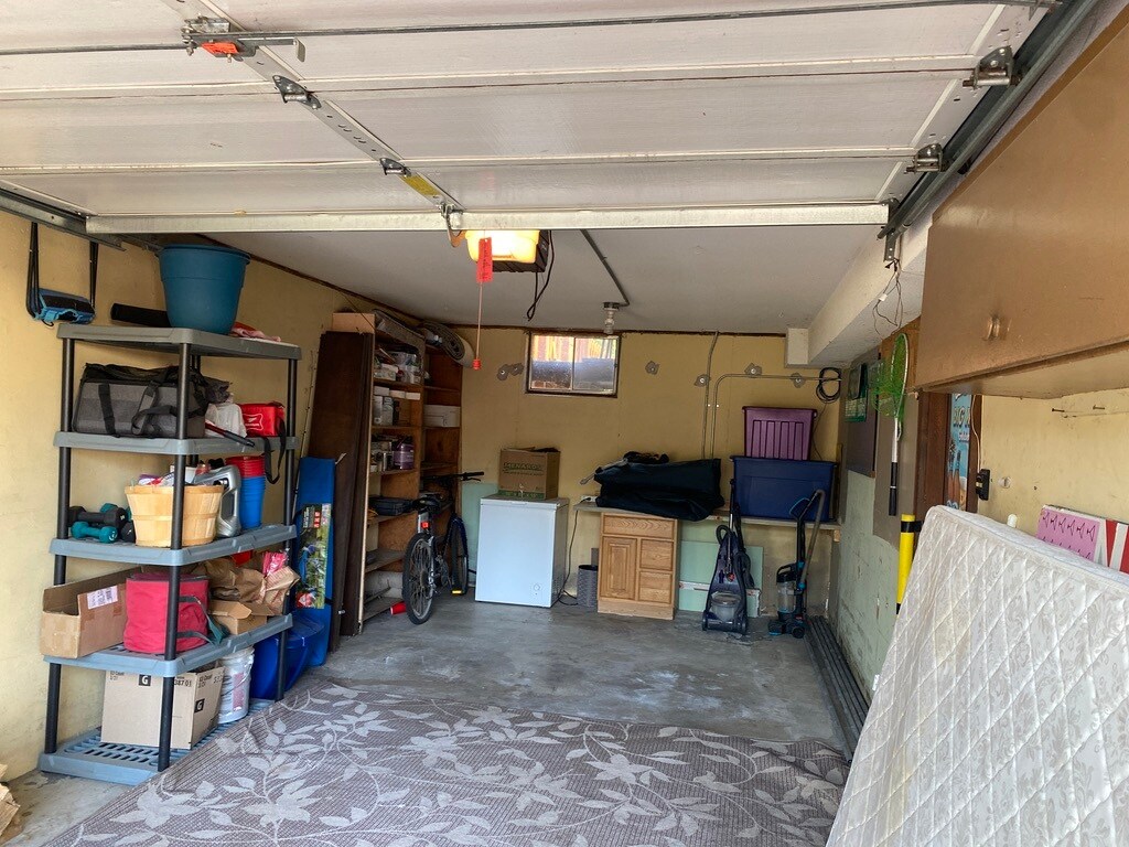 Garage - 1400 Fairfield St