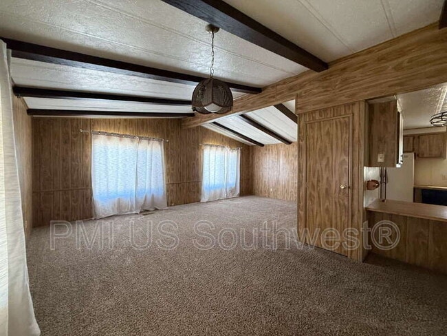 Building Photo - 622 Riverfront Dr