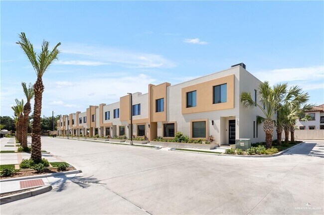 Building Photo - 27 Canary Ave