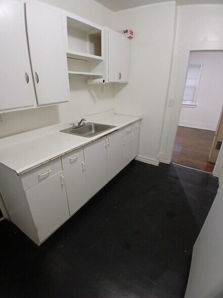 Building Photo - 3501 Albion Pl N