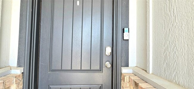 Building Photo - 136 Mike Warner Dr