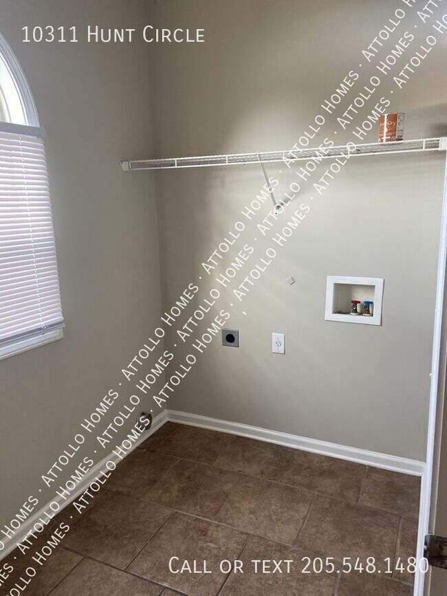 Building Photo - 10311 Hunt Cir
