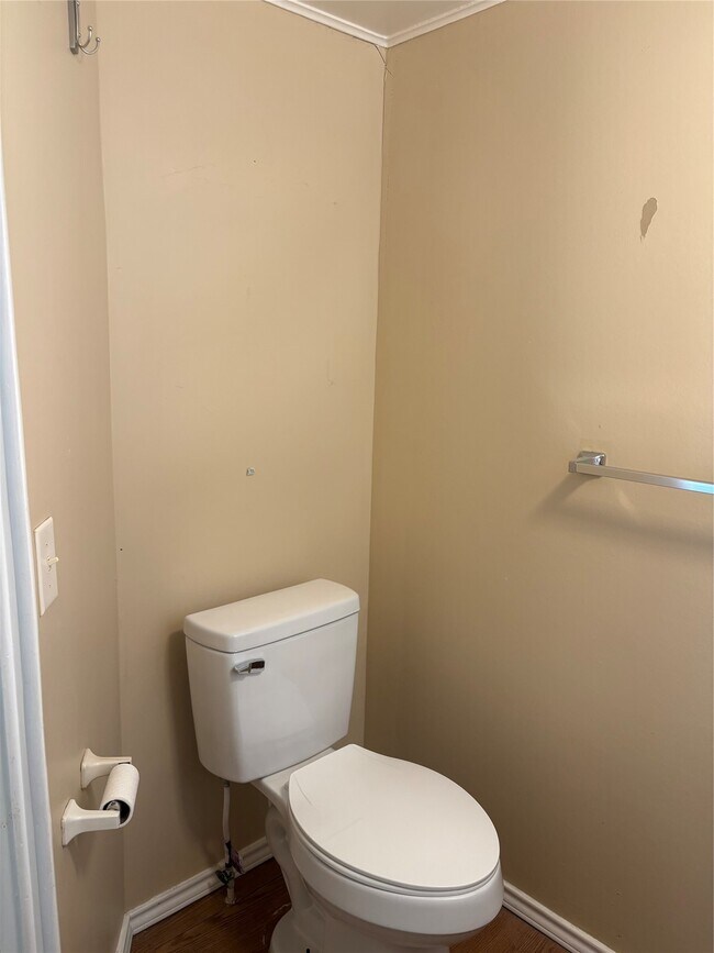 Building Photo - 14427 W Lee Shore Dr