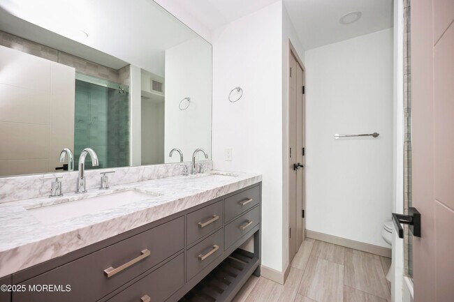 Building Photo - 510 Ocean Ave N