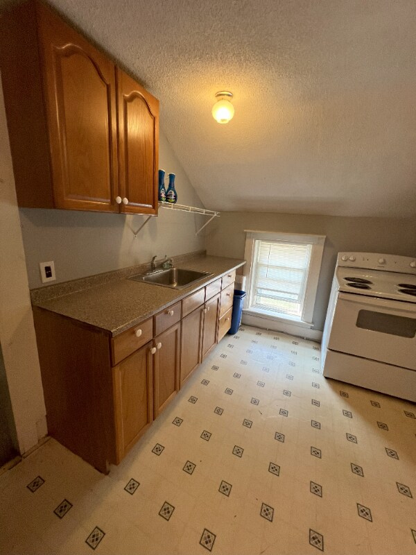 Building Photo - 16 Brown St