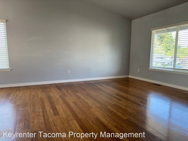 Building Photo - 4 br, 3 bath House - 319 E 96th St