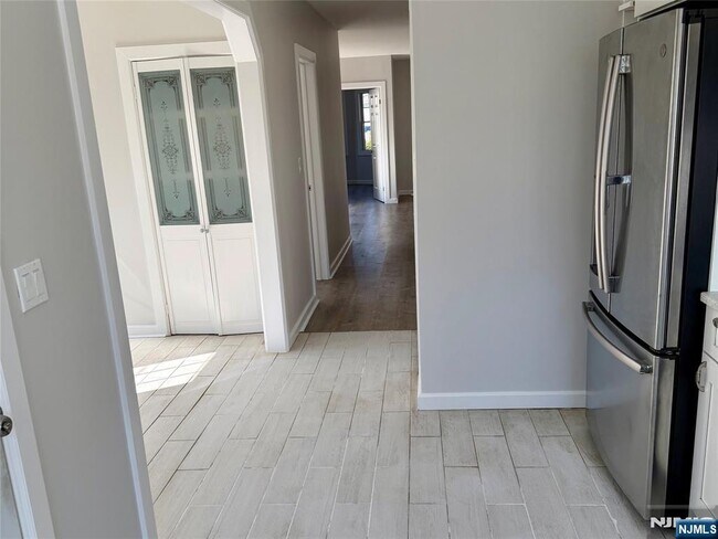 Building Photo - 230 Milford Ave.