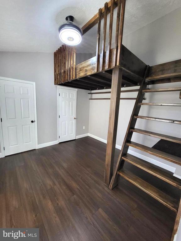 Building Photo - 446 Crosswinds Dr