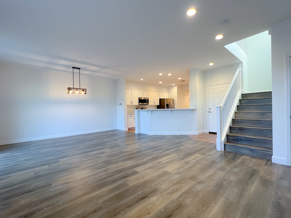 Building Photo - 16710 Nicklaus Dr