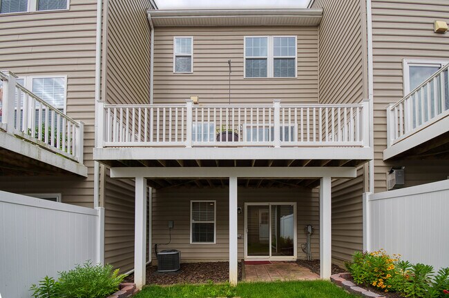 Building Photo - 2704 Egret Way