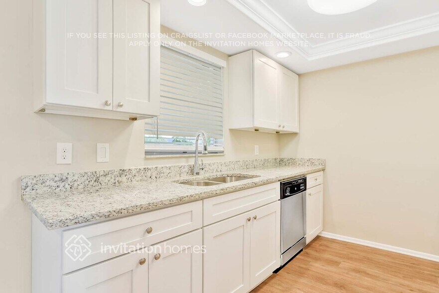 Building Photo - 5722 Starbright Dr