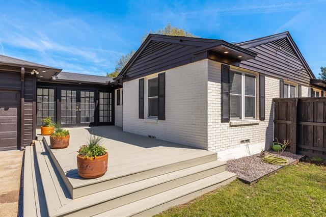 Building Photo - 9929 Gooding Dr