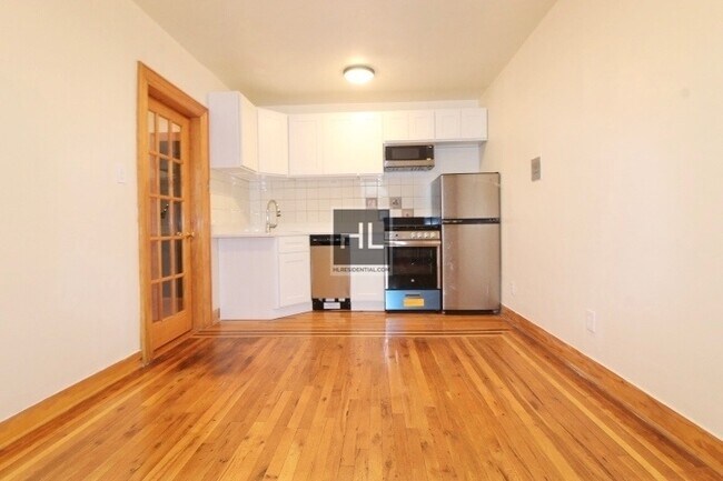 Building Photo - QUENTIN ROAD