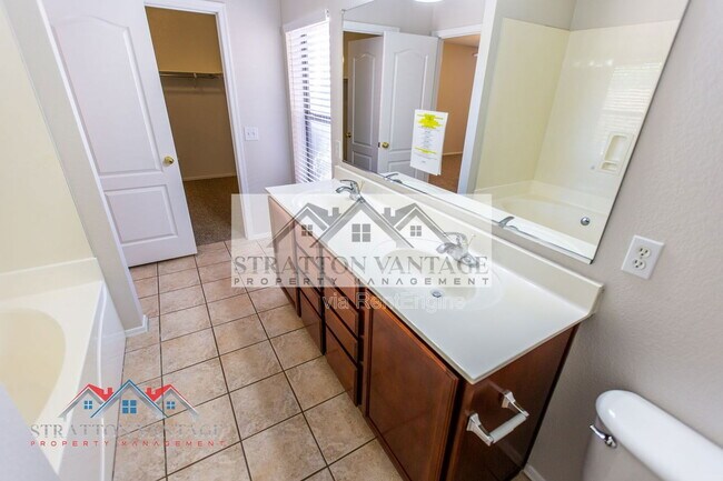 Building Photo - 15792 W Port Au Prince Ln