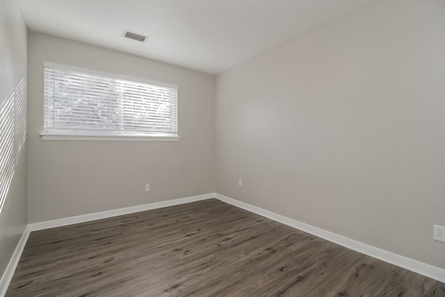 Building Photo - 20411 Marlin St