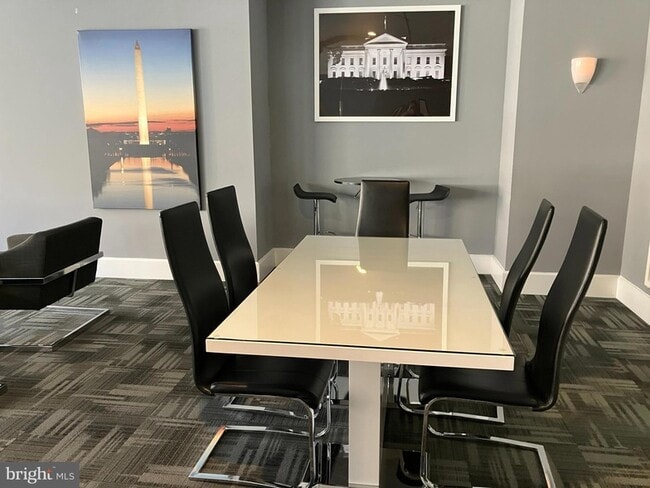 Building Photo - 355 I St SW