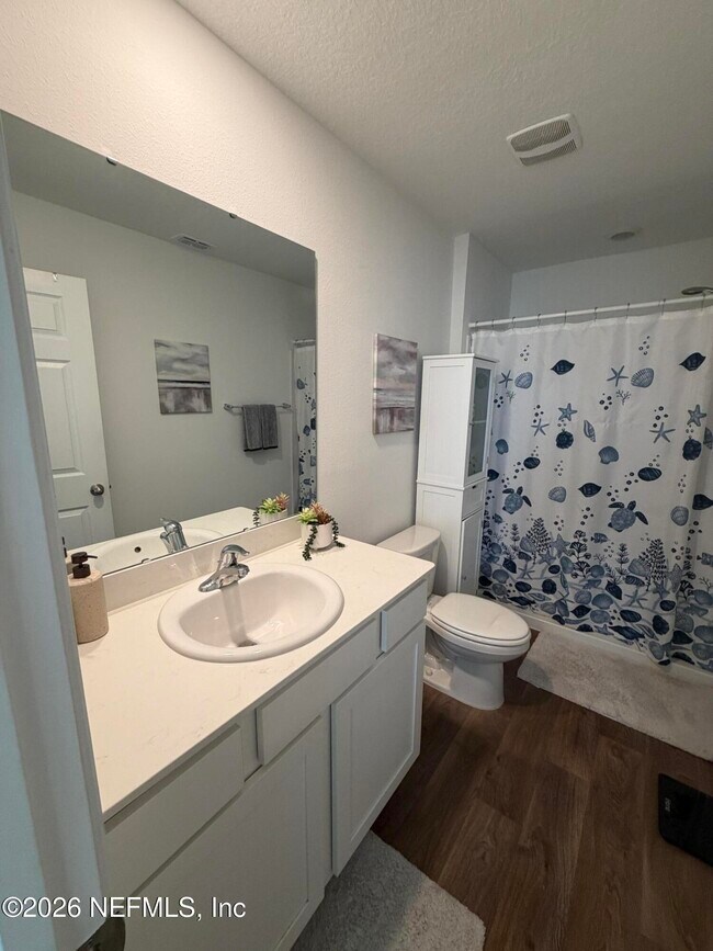 Building Photo - 947 Rivertree Pl