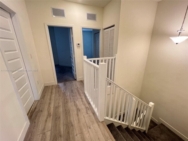 Building Photo - 15861 NW 90th Ct