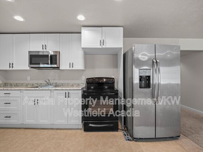 Building Photo - 15179 S Cantle Dr