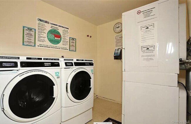 Building Photo - 100 Dowd St