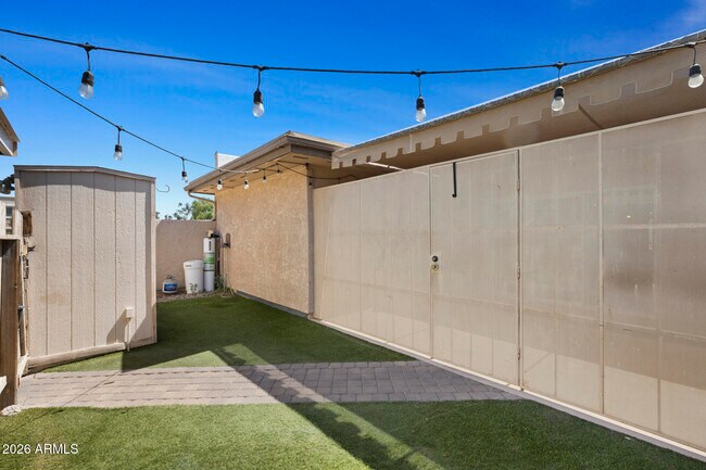 Building Photo - 8348 E Solano Dr