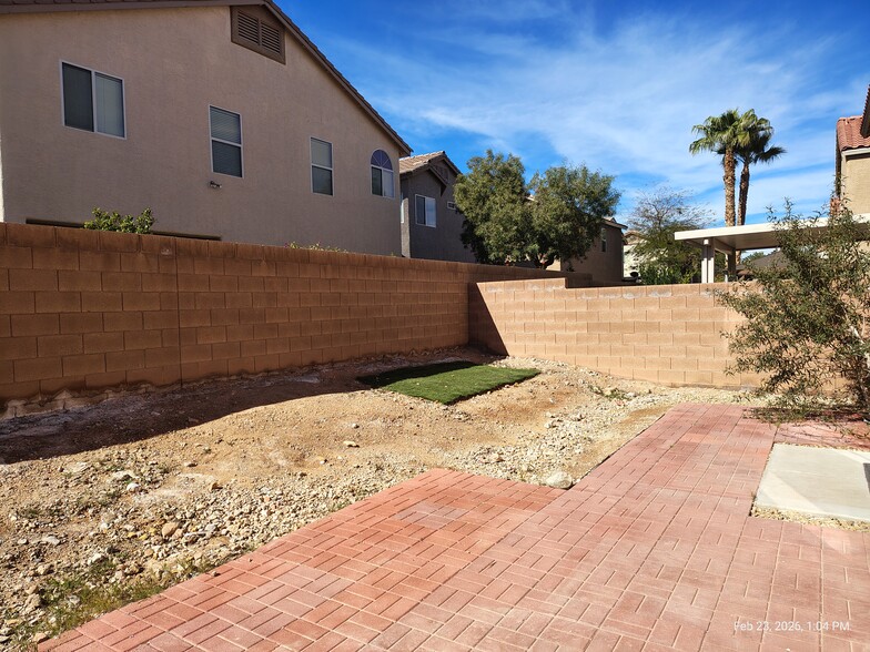 Building Photo - 10409 Calypso Cave St