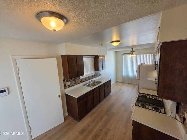 Building Photo - 3850 W Caribbean Ln
