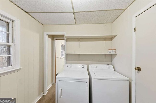 Building Photo - 8435 E Campbellton St