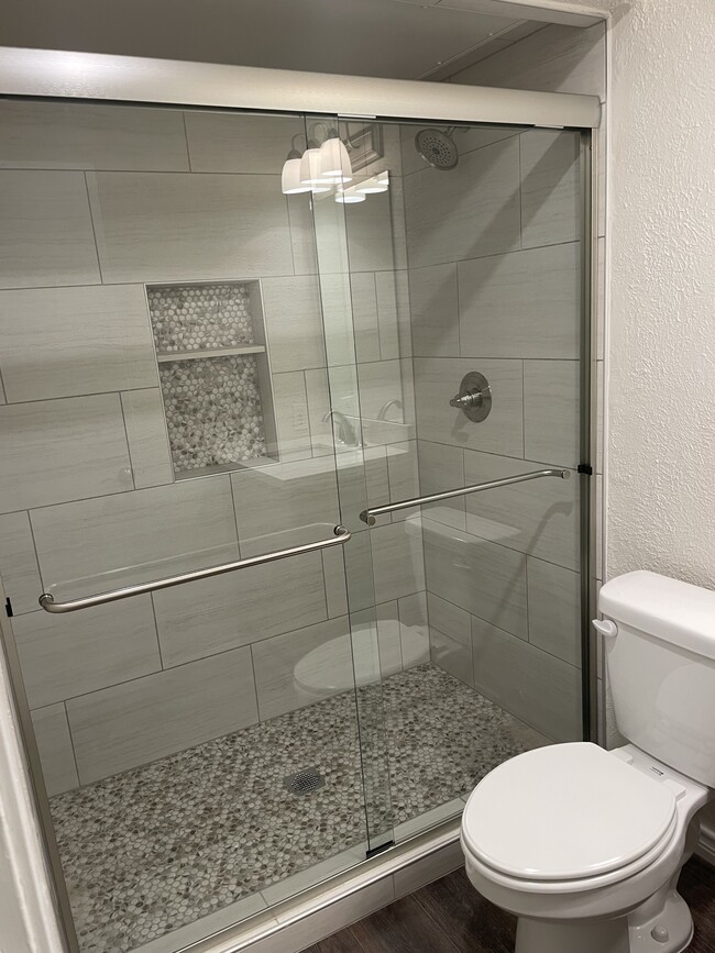 Building Photo - 6813 Arborbrook Dr