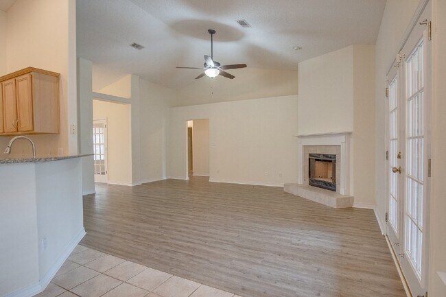 Building Photo - Updated 4BR/3BA Brick Home Near NAS Pensacola with Office & Screened Porch