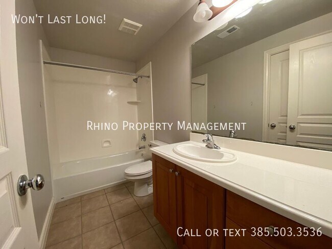 Building Photo - 1767 2525 S