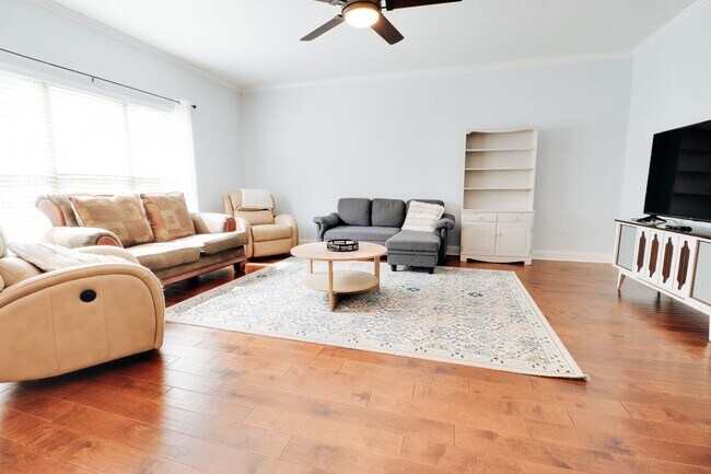 Building Photo - 3 bedroom/ 2 1/2 bath home in Evans, GA