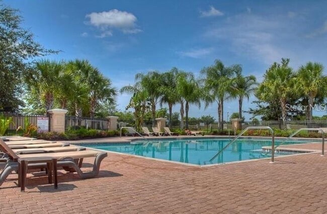 Building Photo - 8153 Miramar Way