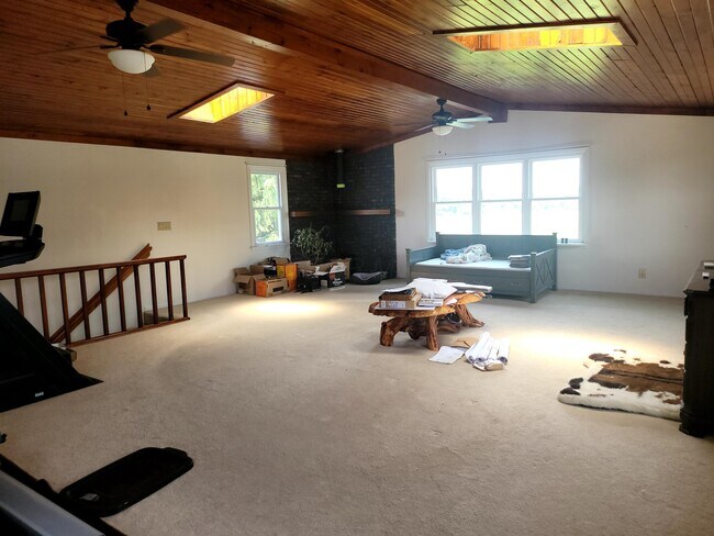 Building Photo - 6140 Marysville Rd